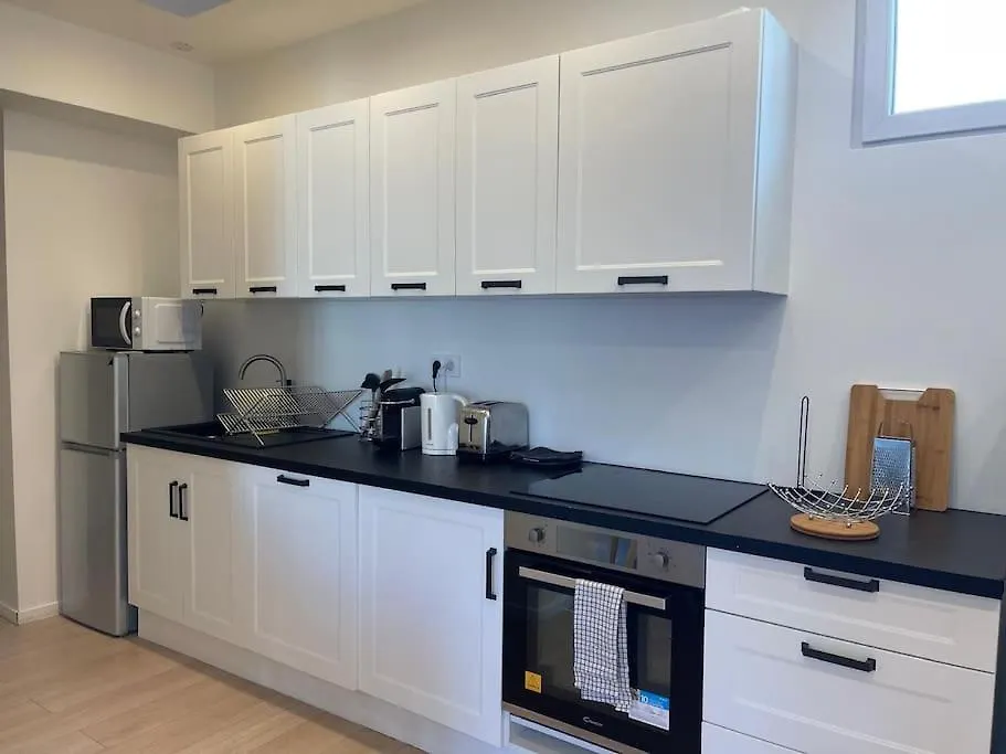 Appartement A 2 Pas De La Mer Et Parking Prive Nice France