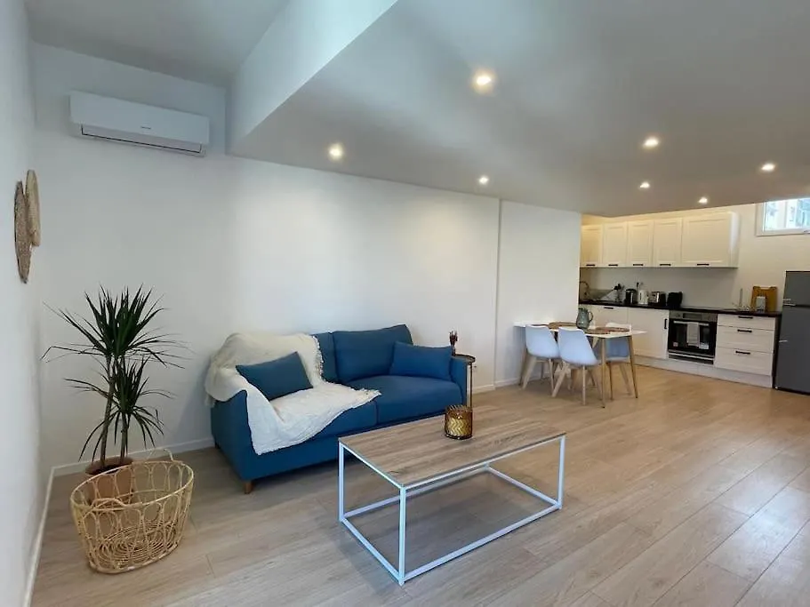 Apartment Appartement A 2 Pas De La Mer Et Parking Prive Nice